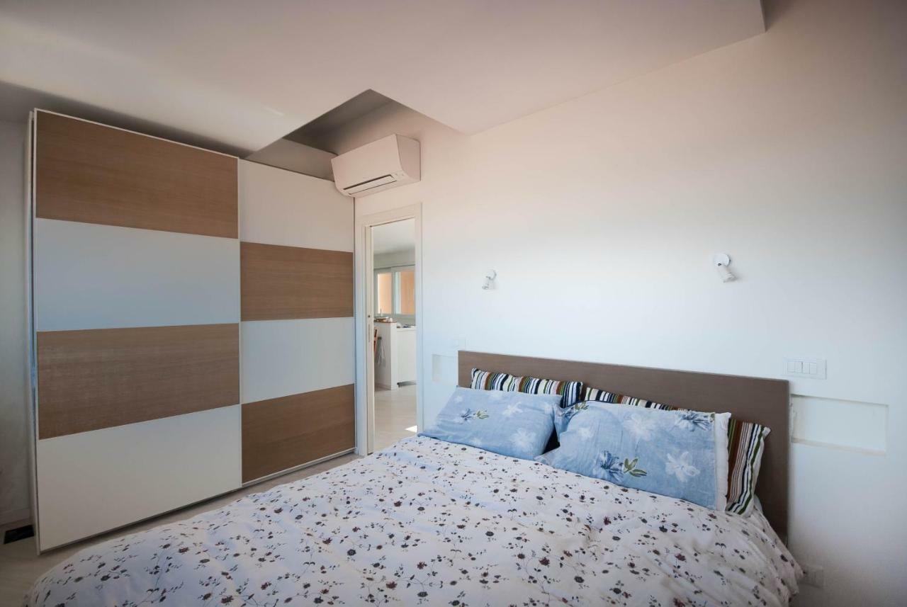 Exclusive Rooftop Apartment With Large Terrace In Solari/Tortona Milan Extérieur photo