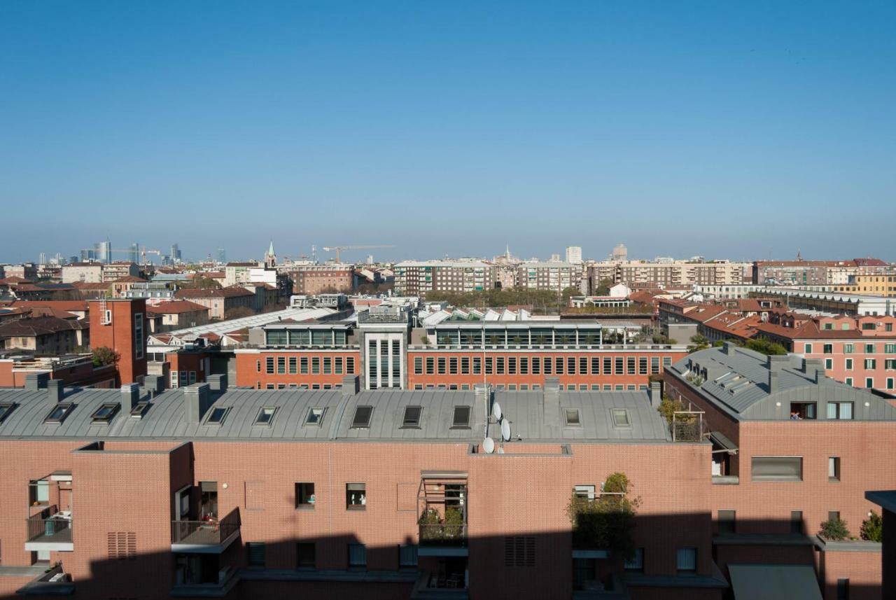 Exclusive Rooftop Apartment With Large Terrace In Solari/Tortona Milan Extérieur photo